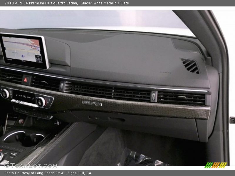 Glacier White Metallic / Black 2018 Audi S4 Premium Plus quattro Sedan