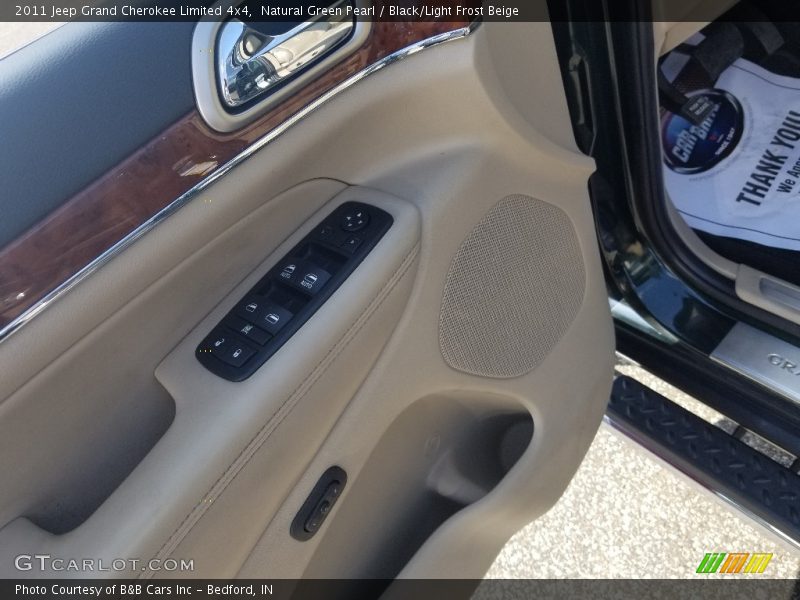 Natural Green Pearl / Black/Light Frost Beige 2011 Jeep Grand Cherokee Limited 4x4