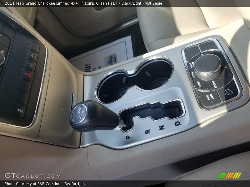 Natural Green Pearl / Black/Light Frost Beige 2011 Jeep Grand Cherokee Limited 4x4