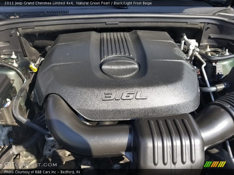 Natural Green Pearl / Black/Light Frost Beige 2011 Jeep Grand Cherokee Limited 4x4