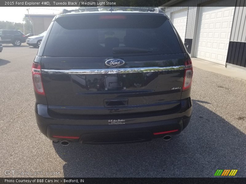 Tuxedo Black / Medium Light Stone 2015 Ford Explorer 4WD