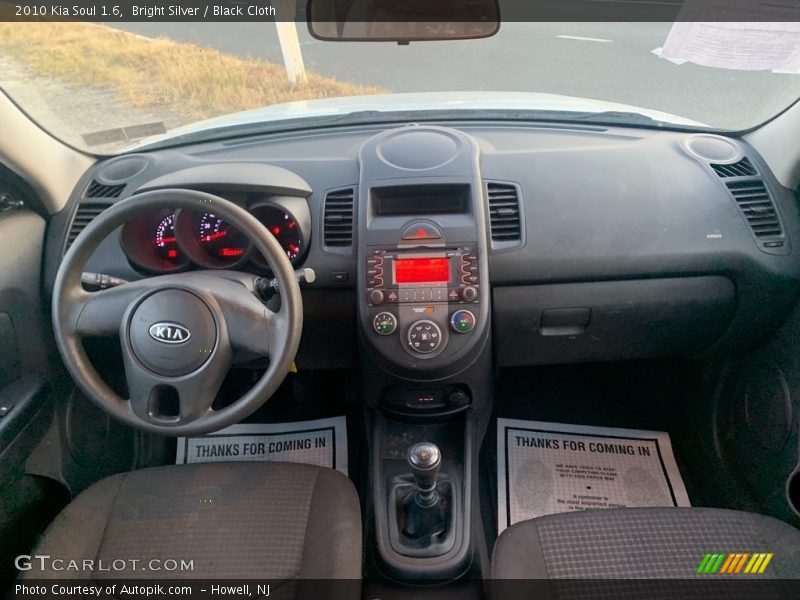 Bright Silver / Black Cloth 2010 Kia Soul 1.6