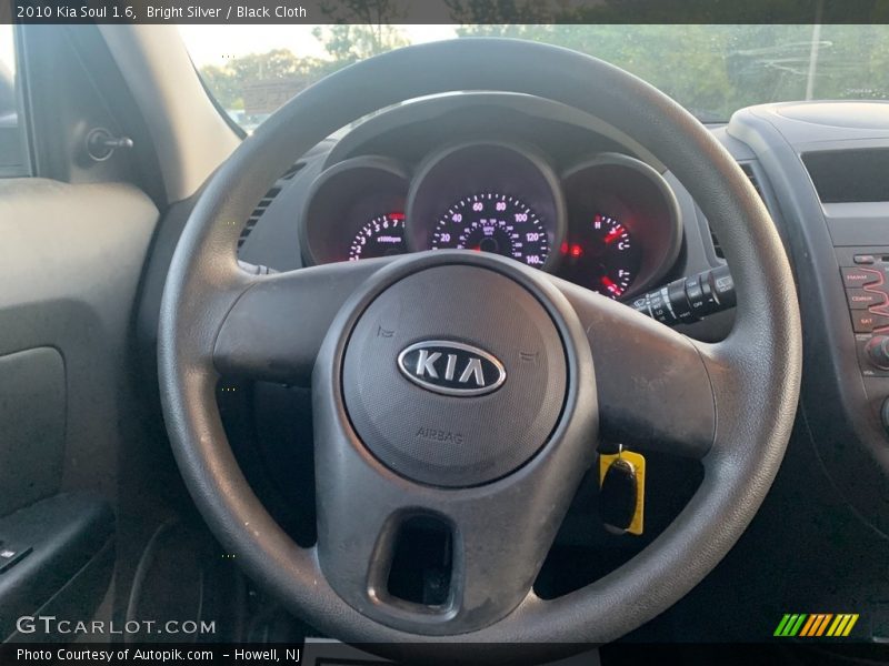 Bright Silver / Black Cloth 2010 Kia Soul 1.6