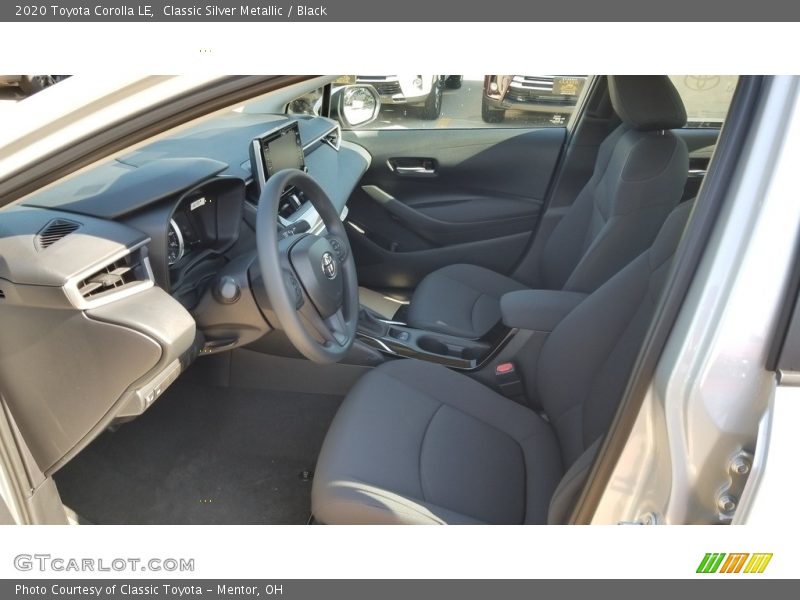 Classic Silver Metallic / Black 2020 Toyota Corolla LE