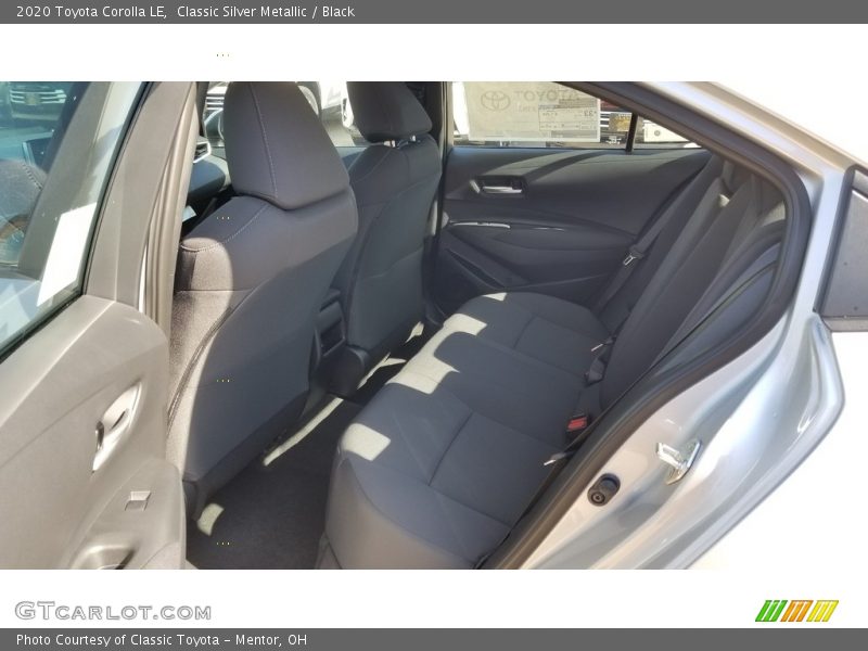 Classic Silver Metallic / Black 2020 Toyota Corolla LE