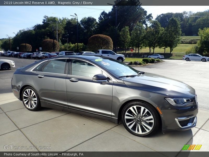 Front 3/4 View of 2019 MKZ Reserve II AWD