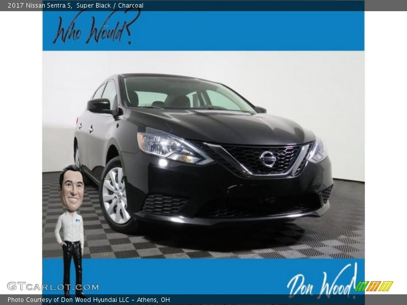 Super Black / Charcoal 2017 Nissan Sentra S