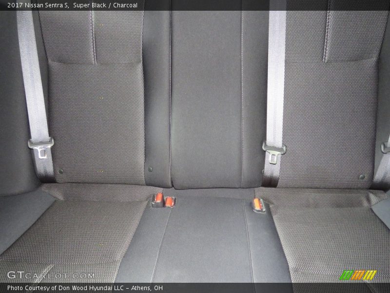 Super Black / Charcoal 2017 Nissan Sentra S