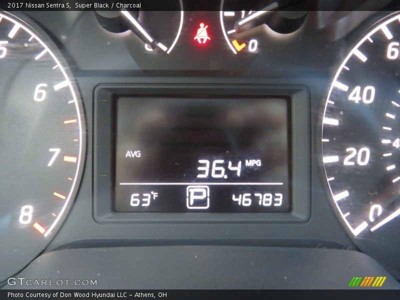 Super Black / Charcoal 2017 Nissan Sentra S