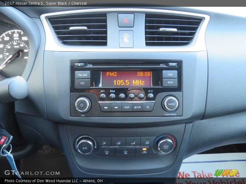 Super Black / Charcoal 2017 Nissan Sentra S