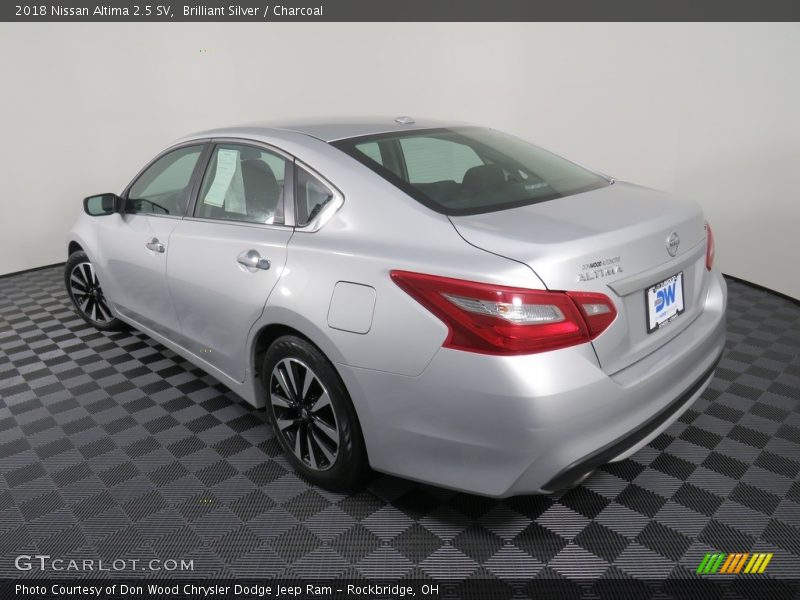Brilliant Silver / Charcoal 2018 Nissan Altima 2.5 SV