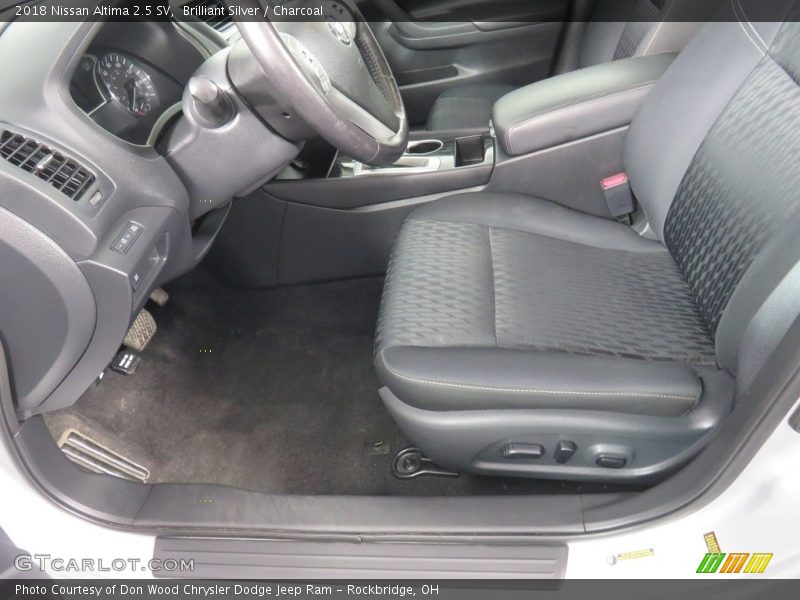 Brilliant Silver / Charcoal 2018 Nissan Altima 2.5 SV