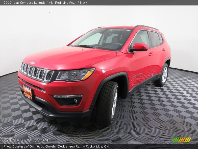 Red-Line Pearl / Black 2019 Jeep Compass Latitude 4x4