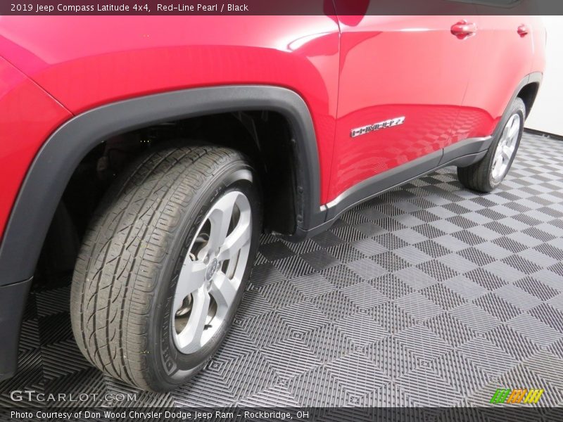 Red-Line Pearl / Black 2019 Jeep Compass Latitude 4x4