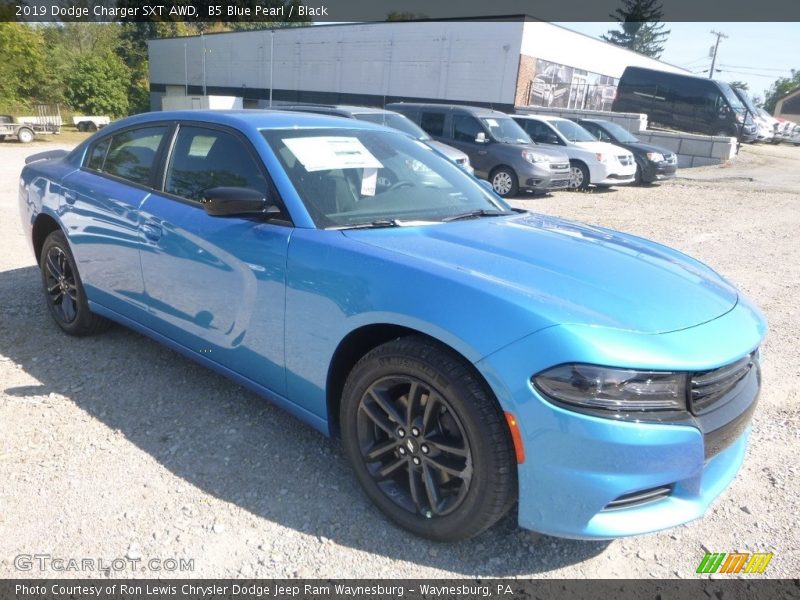 B5 Blue Pearl / Black 2019 Dodge Charger SXT AWD