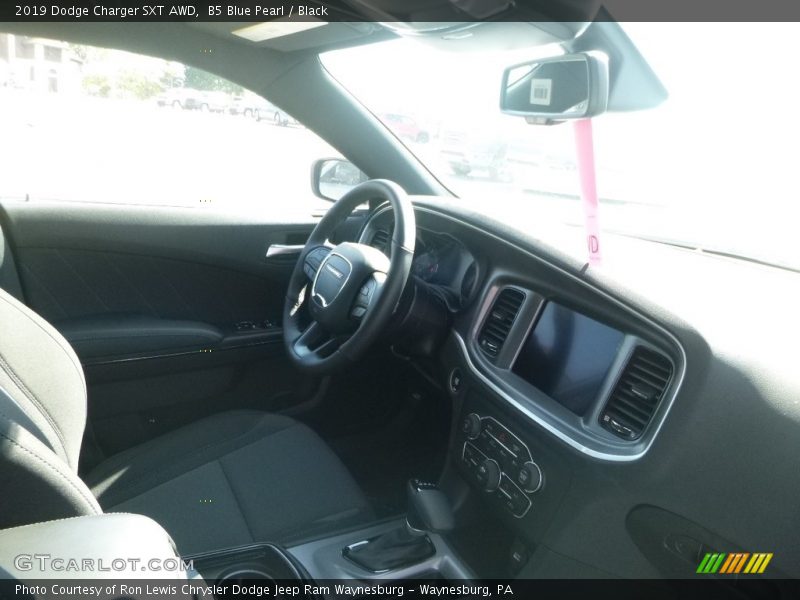 B5 Blue Pearl / Black 2019 Dodge Charger SXT AWD