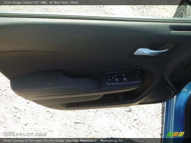 B5 Blue Pearl / Black 2019 Dodge Charger SXT AWD