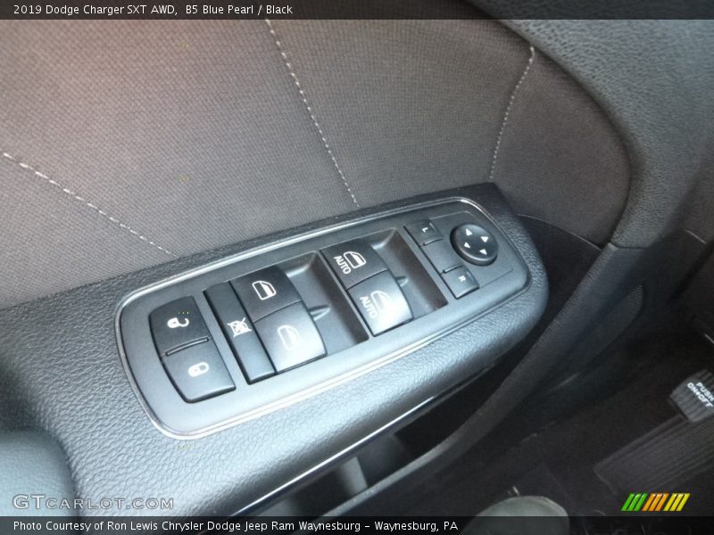 B5 Blue Pearl / Black 2019 Dodge Charger SXT AWD