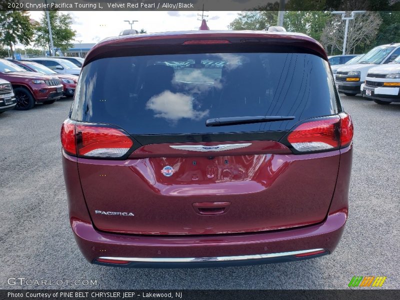 Velvet Red Pearl / Alloy/Black 2020 Chrysler Pacifica Touring L