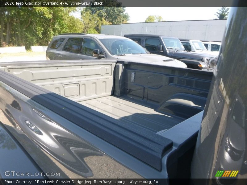 Sting-Gray / Black 2020 Jeep Gladiator Overland 4x4