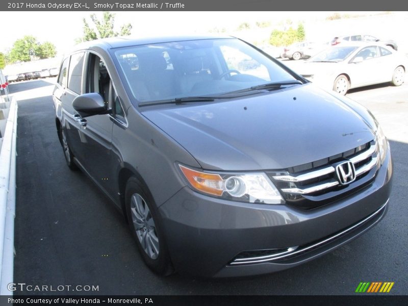 Smoky Topaz Metallic / Truffle 2017 Honda Odyssey EX-L