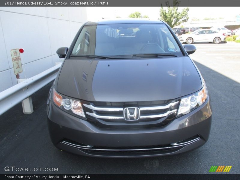 Smoky Topaz Metallic / Truffle 2017 Honda Odyssey EX-L