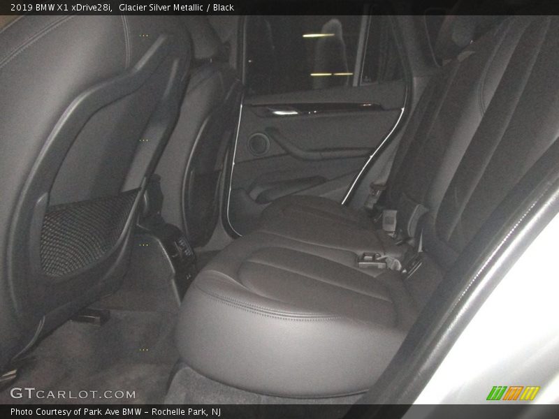 Glacier Silver Metallic / Black 2019 BMW X1 xDrive28i