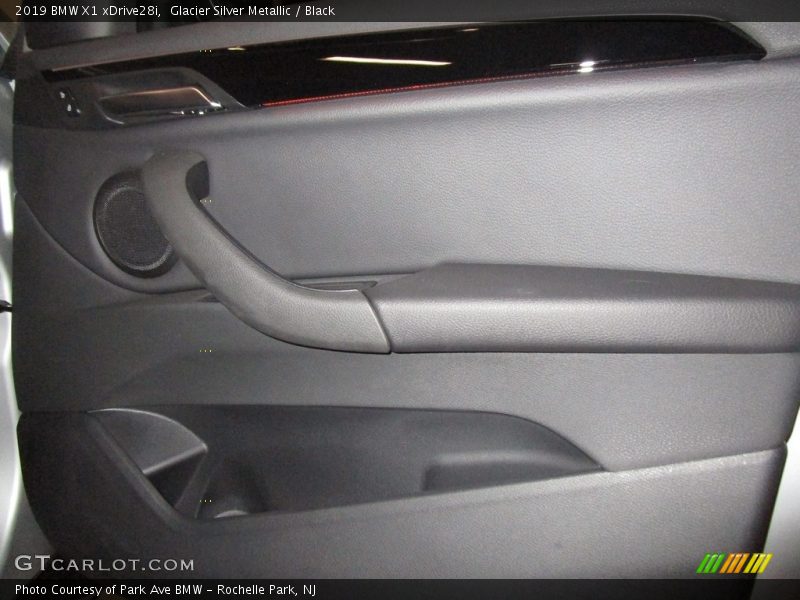 Glacier Silver Metallic / Black 2019 BMW X1 xDrive28i