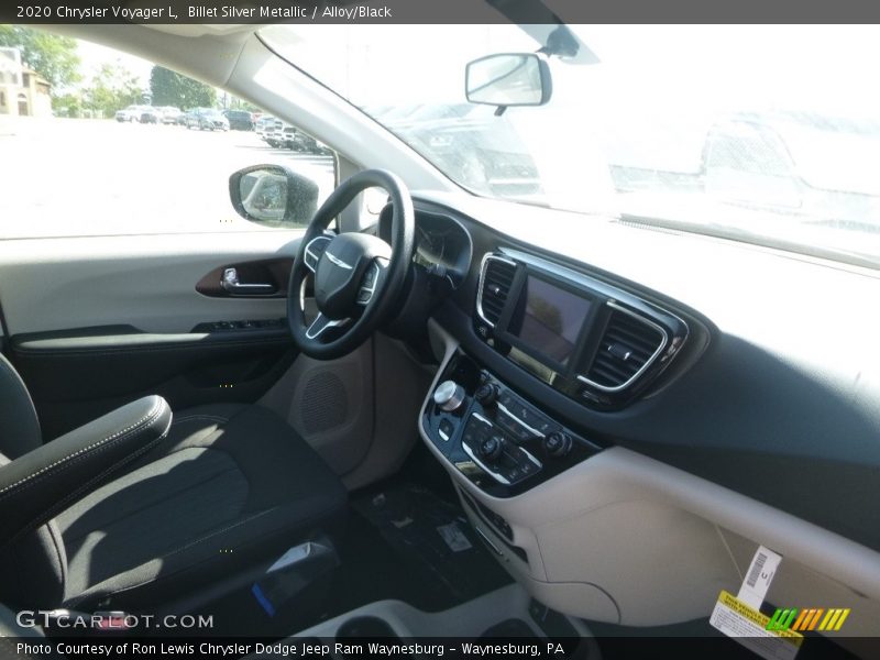 Dashboard of 2020 Voyager L