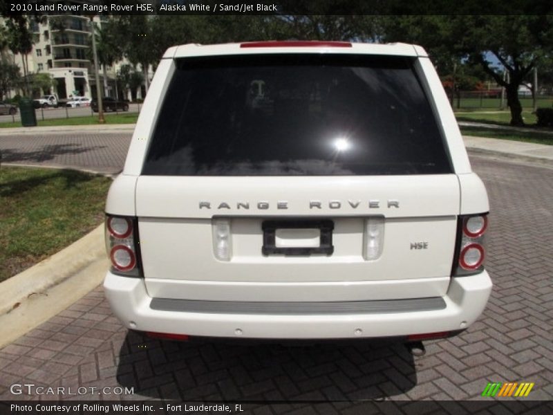 Alaska White / Sand/Jet Black 2010 Land Rover Range Rover HSE