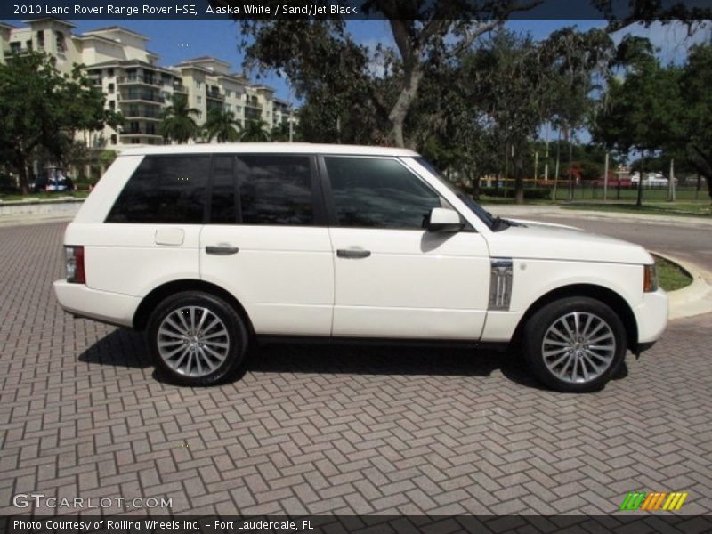 Alaska White / Sand/Jet Black 2010 Land Rover Range Rover HSE