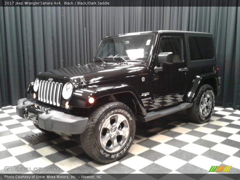 Black / Black/Dark Saddle 2017 Jeep Wrangler Sahara 4x4