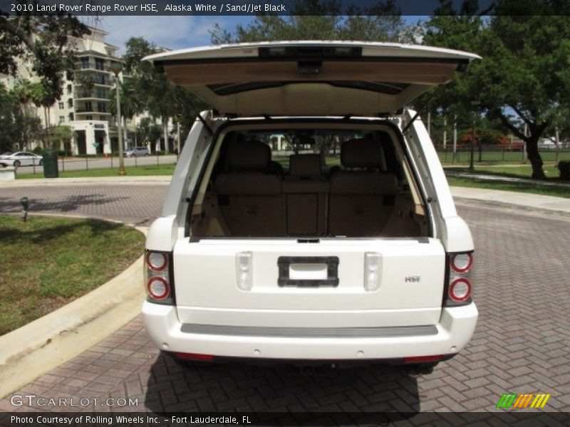 Alaska White / Sand/Jet Black 2010 Land Rover Range Rover HSE