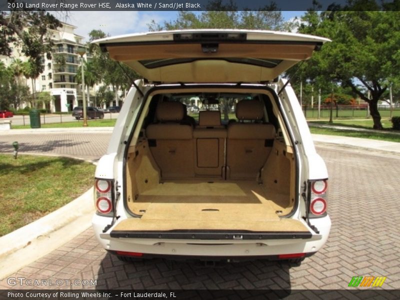  2010 Range Rover HSE Trunk