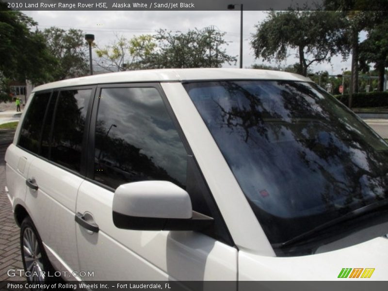 Alaska White / Sand/Jet Black 2010 Land Rover Range Rover HSE