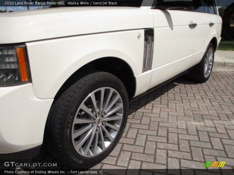 Alaska White / Sand/Jet Black 2010 Land Rover Range Rover HSE