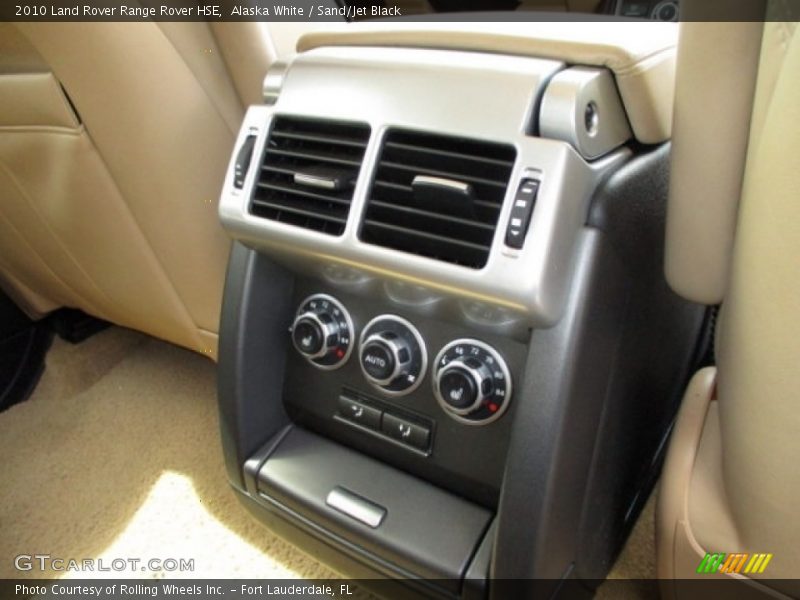 Alaska White / Sand/Jet Black 2010 Land Rover Range Rover HSE