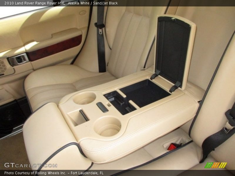 Alaska White / Sand/Jet Black 2010 Land Rover Range Rover HSE