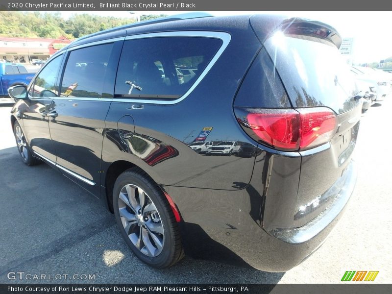 Brilliant Black Crystal Pearl / Black 2020 Chrysler Pacifica Limited