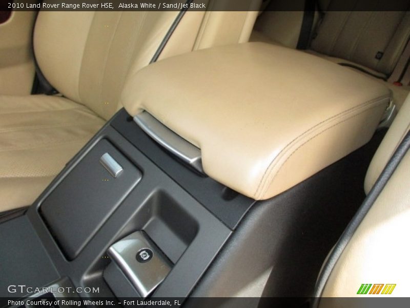 Alaska White / Sand/Jet Black 2010 Land Rover Range Rover HSE