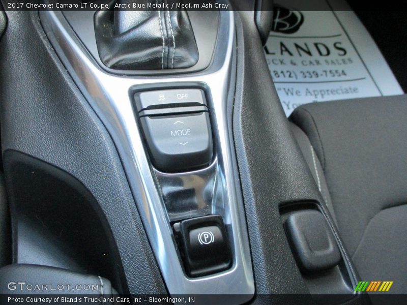 Arctic Blue Metallic / Medium Ash Gray 2017 Chevrolet Camaro LT Coupe