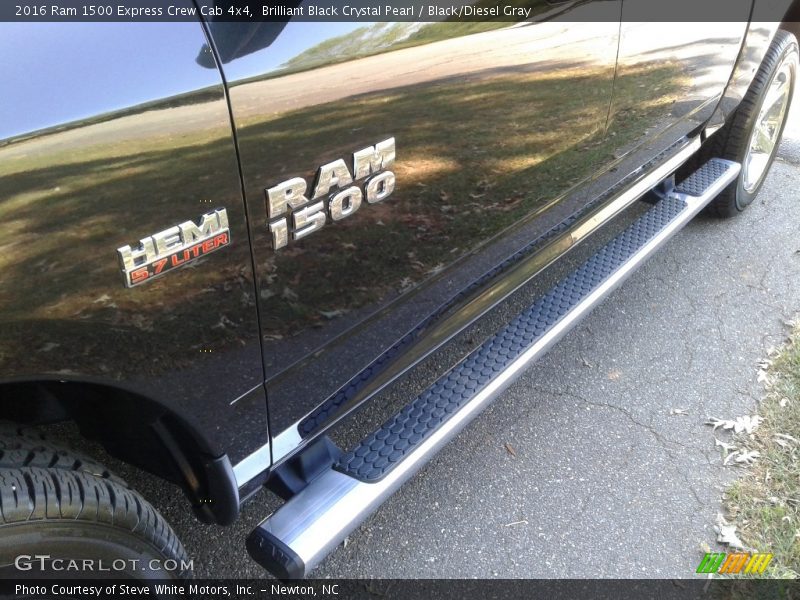 Brilliant Black Crystal Pearl / Black/Diesel Gray 2016 Ram 1500 Express Crew Cab 4x4