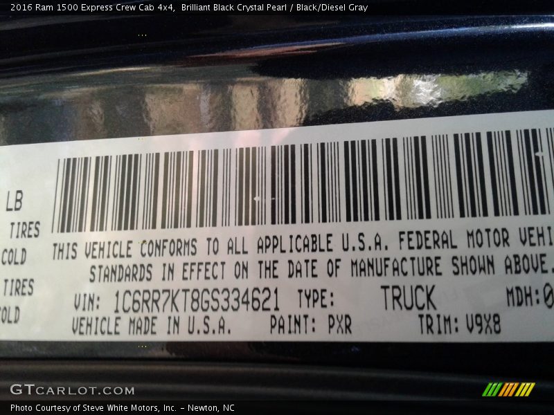 Brilliant Black Crystal Pearl / Black/Diesel Gray 2016 Ram 1500 Express Crew Cab 4x4