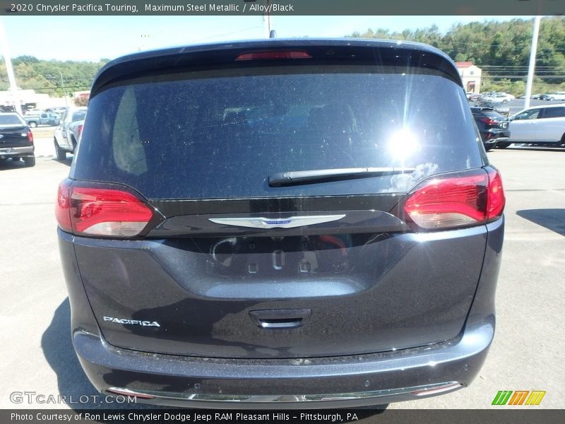 Maximum Steel Metallic / Alloy/Black 2020 Chrysler Pacifica Touring
