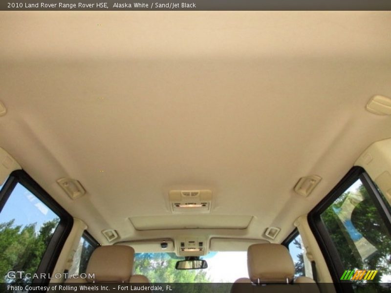 Alaska White / Sand/Jet Black 2010 Land Rover Range Rover HSE