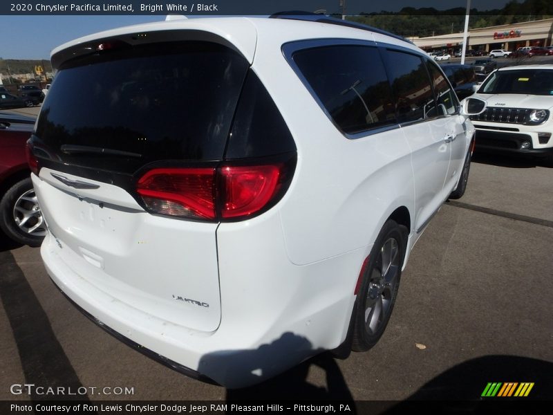 Bright White / Black 2020 Chrysler Pacifica Limited
