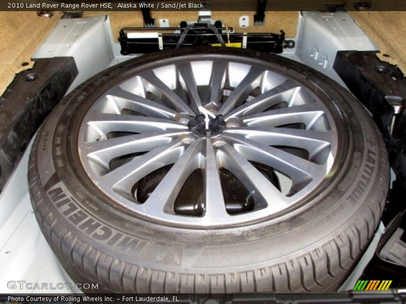 Alaska White / Sand/Jet Black 2010 Land Rover Range Rover HSE