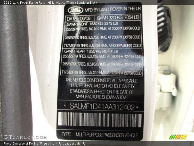 Alaska White / Sand/Jet Black 2010 Land Rover Range Rover HSE