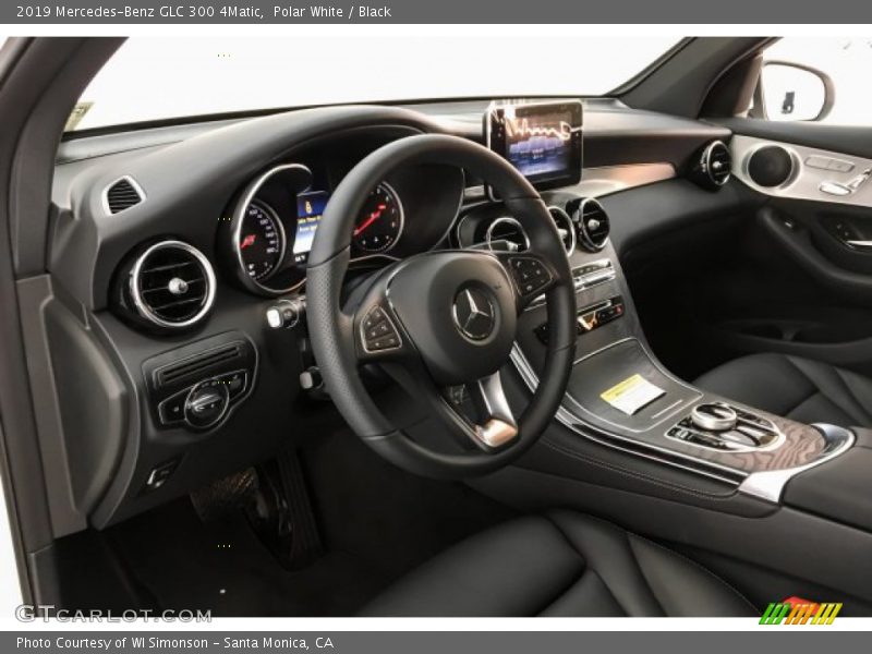 Polar White / Black 2019 Mercedes-Benz GLC 300 4Matic