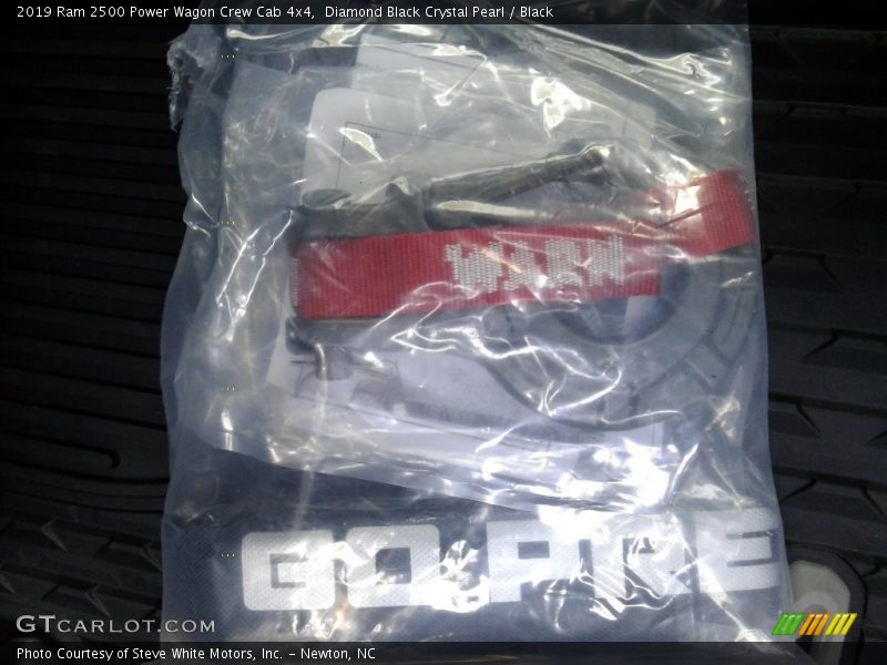 Tool Kit of 2019 2500 Power Wagon Crew Cab 4x4